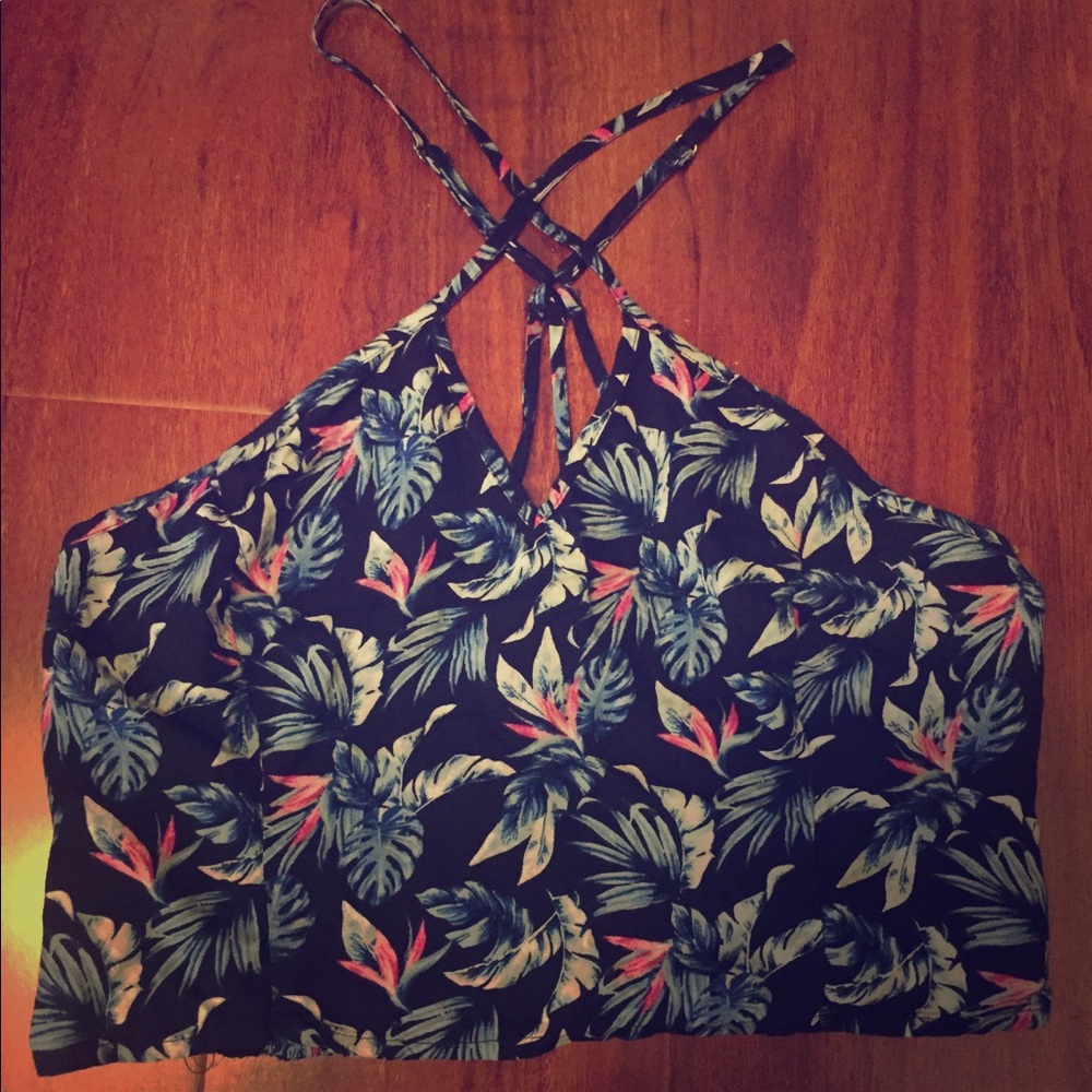 Hollister Crop Top